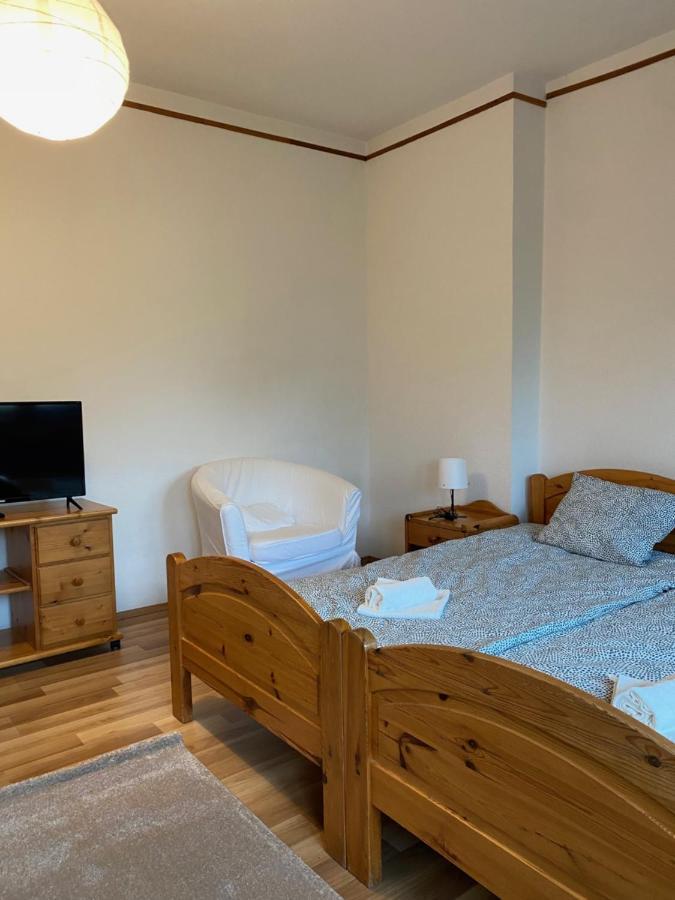 Global Apartmanhaz Vonyarcvashegy Buitenkant foto