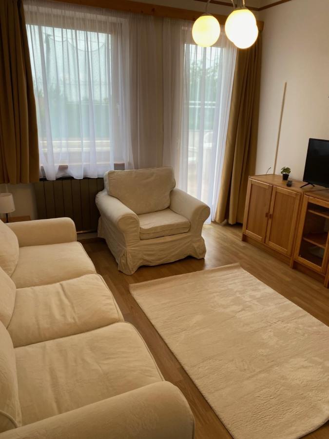 Global Apartmanhaz Vonyarcvashegy Buitenkant foto