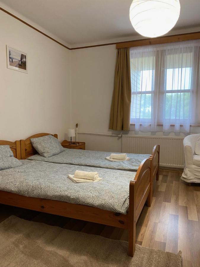 Global Apartmanhaz Vonyarcvashegy Buitenkant foto