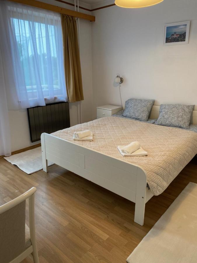 Global Apartmanhaz Vonyarcvashegy Buitenkant foto