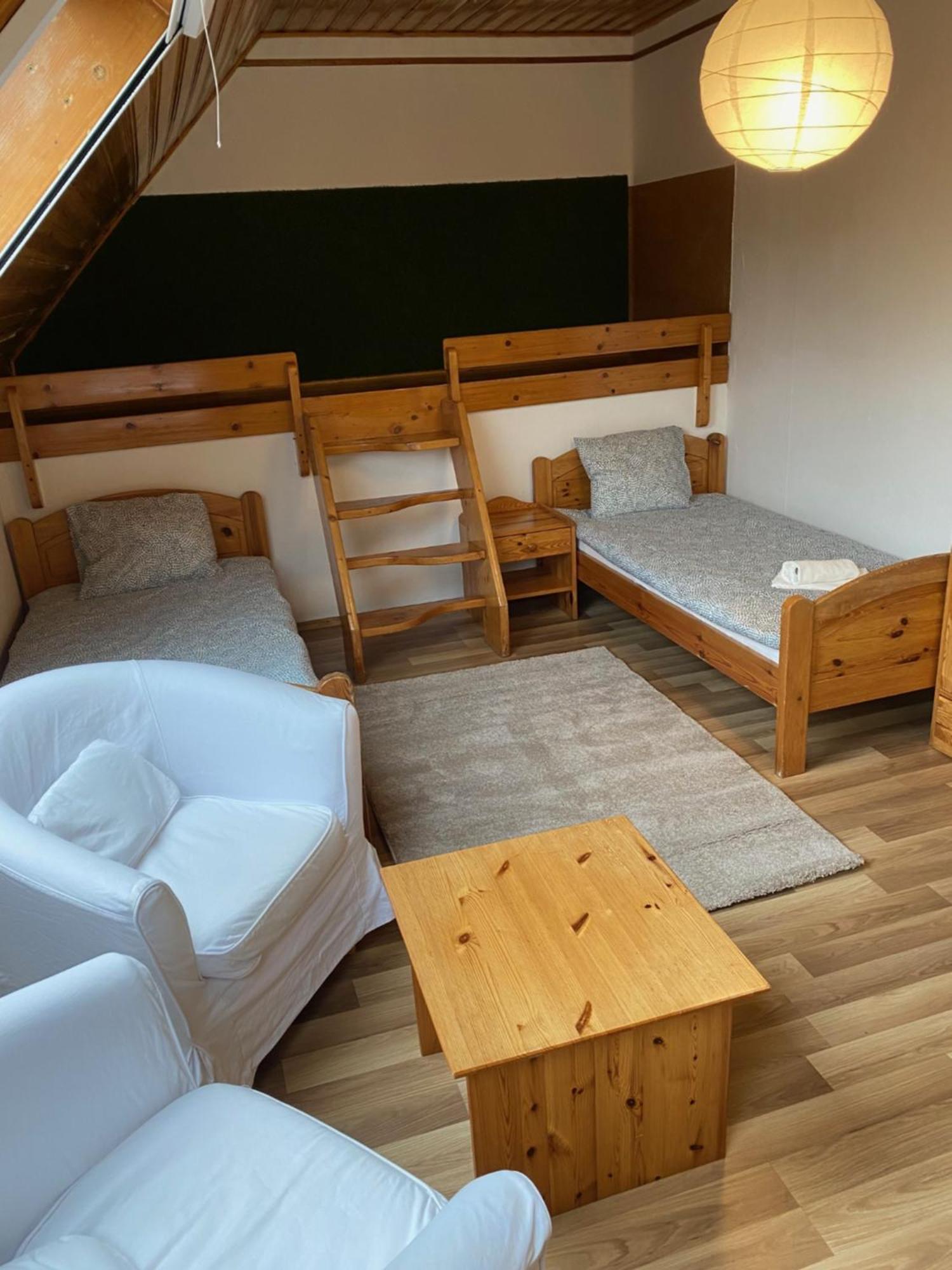 Global Apartmanhaz Vonyarcvashegy Buitenkant foto