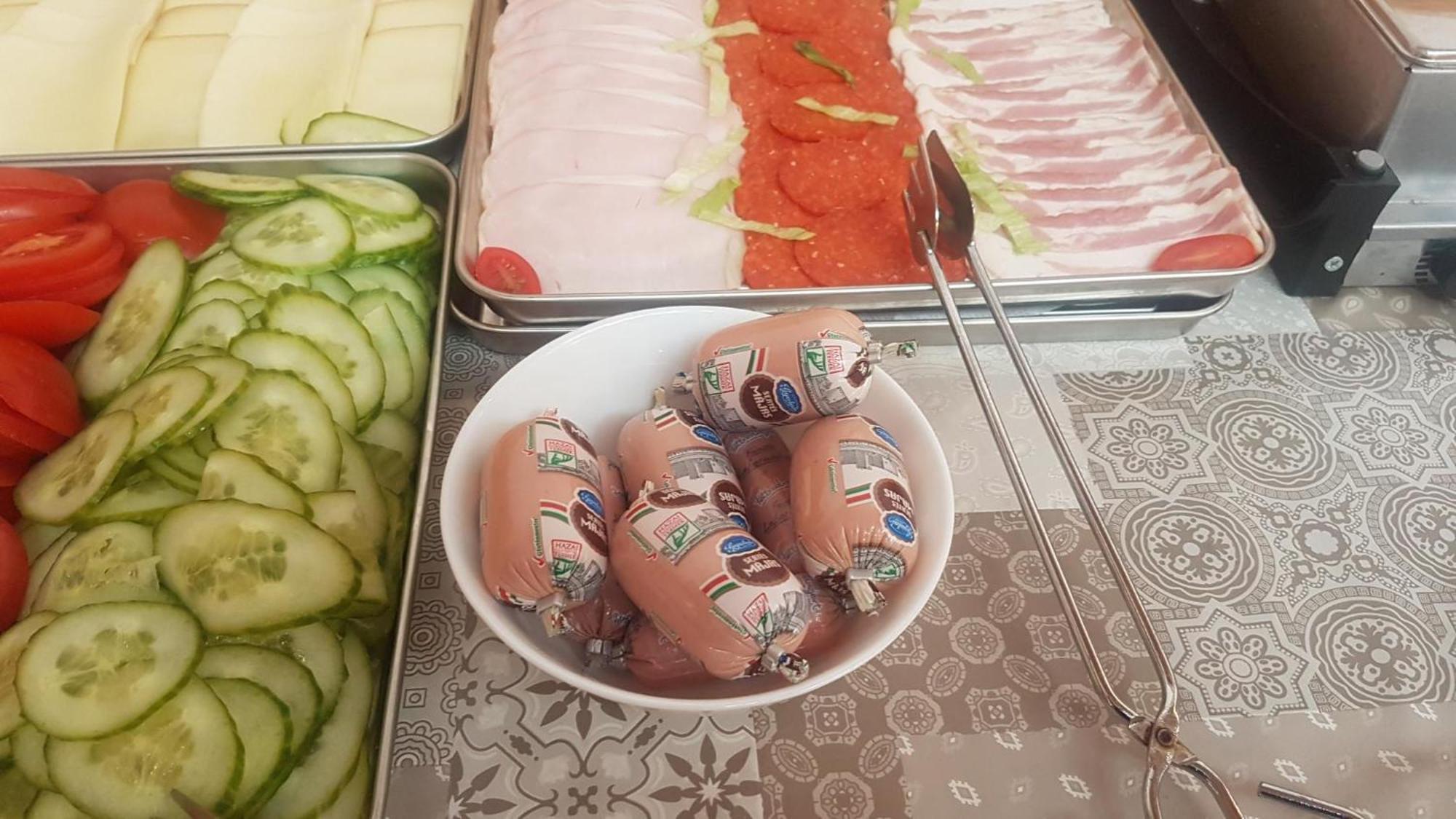 Global Apartmanhaz Vonyarcvashegy Buitenkant foto